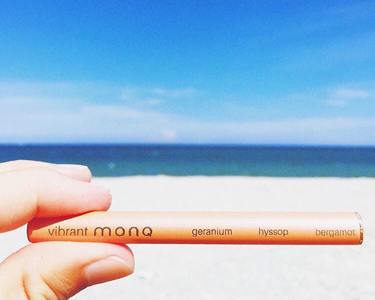 MONQ LIMITED EDITION (Vibrant)