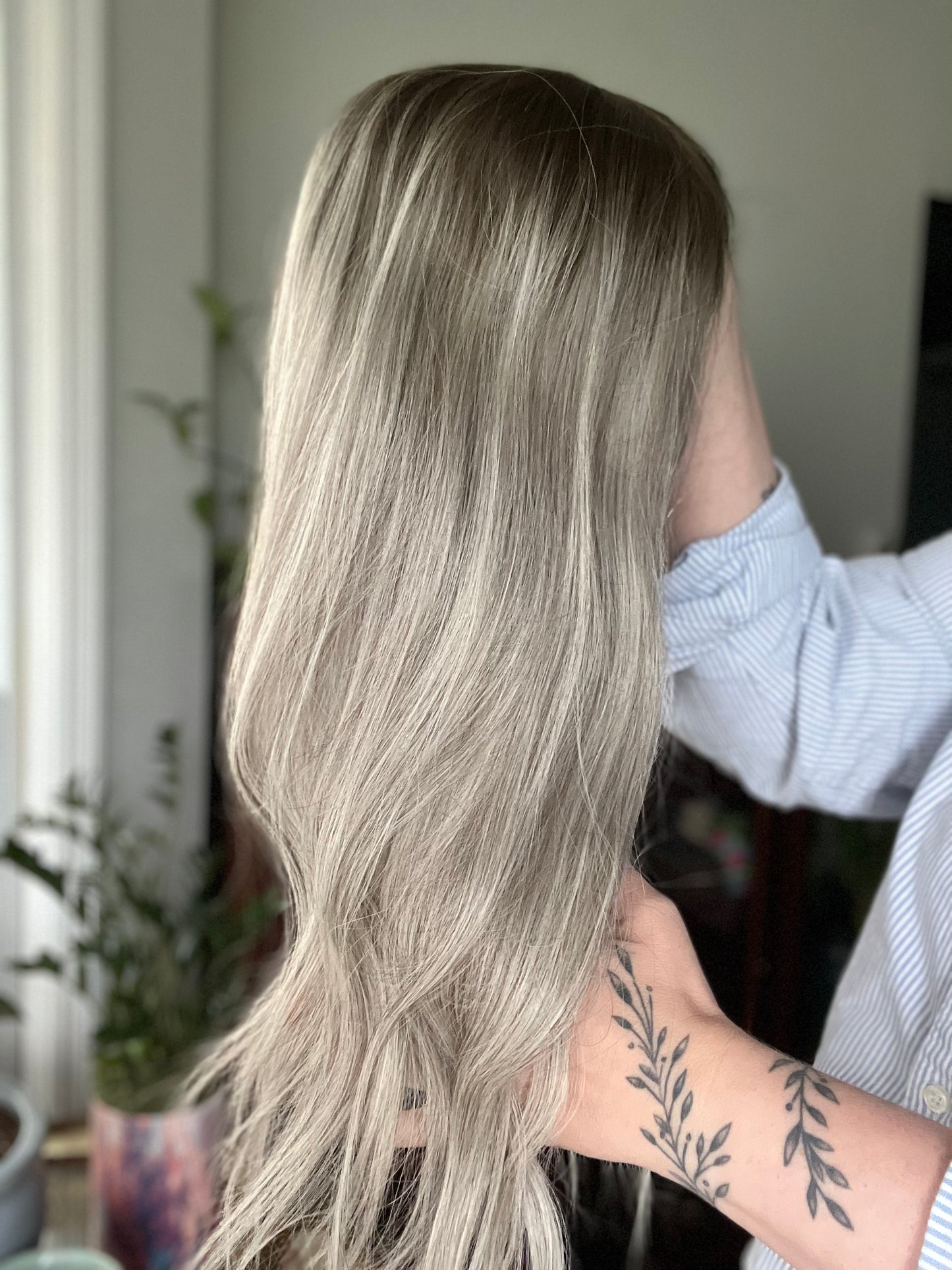 Icy Blonde Smudged Natural Root Topper 19-20 Inches